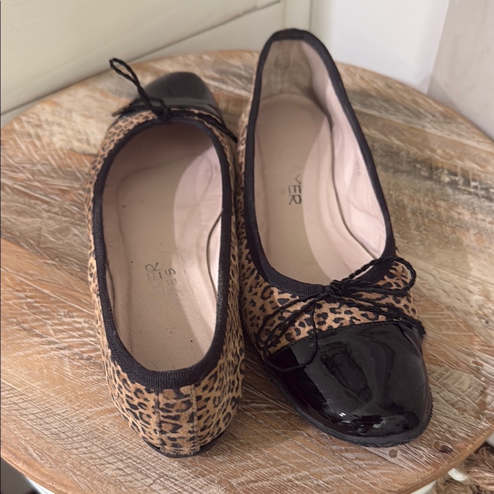 Paul Mayer Brown and Black Flats with Chic Cap Toe